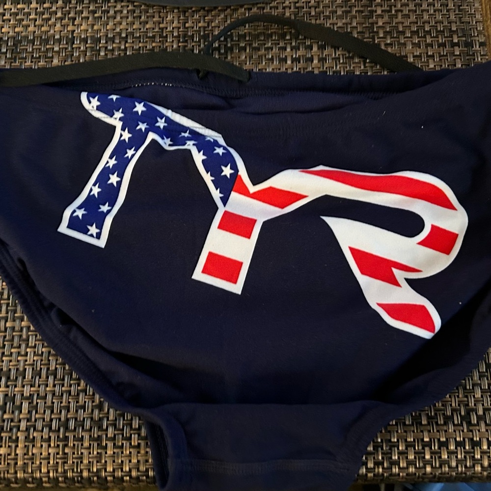 TYR Men’s Swim Brief Sz 36